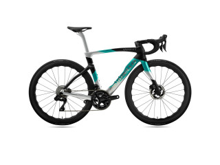 2024 Pinarello Dura Ace Di2 - Nebula Green Silver Road Bike (WAREHOUSEBIKE)